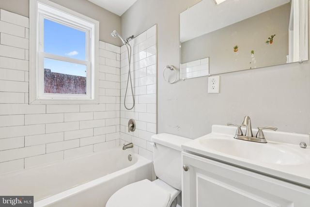 1044 ELLICOTT DRWY, Baltimore, MD 21216