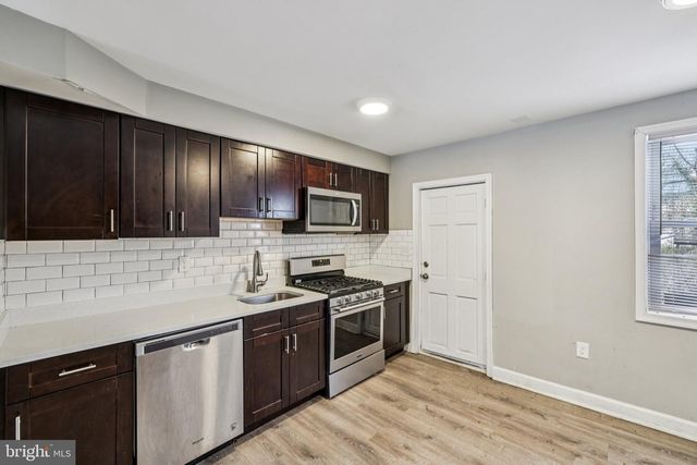 1044 ELLICOTT DRWY, Baltimore, MD 21216