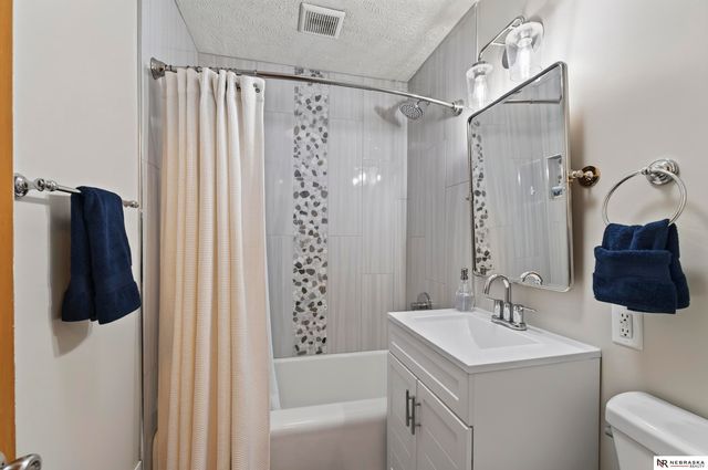 4016 Castelar Street, Omaha, NE 68105