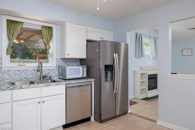 1307 Eaglewood DR, Virginia Beach, VA 23454
