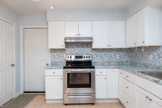 1307 Eaglewood DR, Virginia Beach, VA 23454
