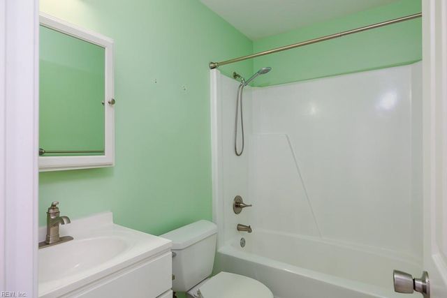 1307 Eaglewood DR, Virginia Beach, VA 23454