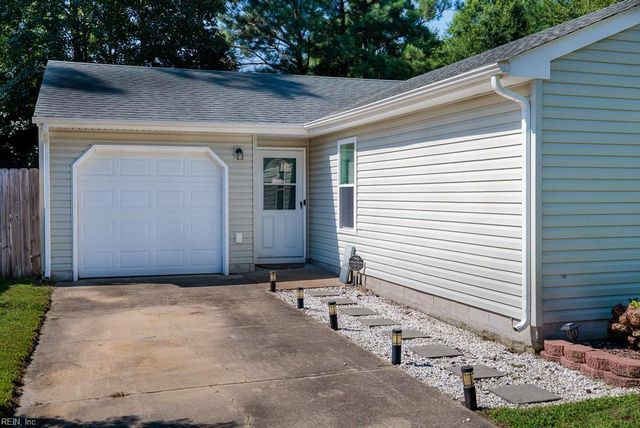 1307 Eaglewood DR, Virginia Beach, VA 23454