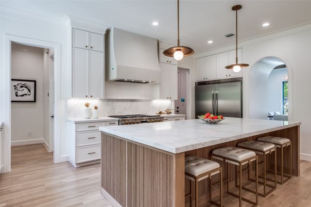 1618 Old Gate Lane, Dallas, TX 75218