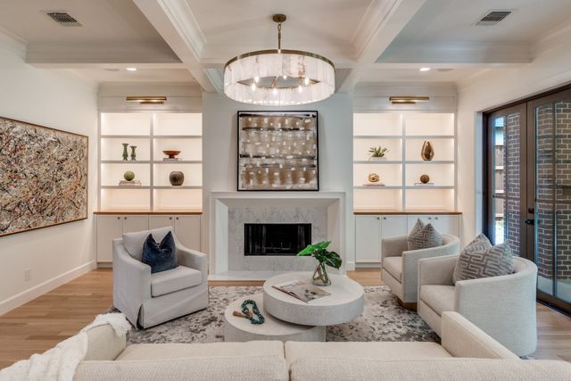 1618 Old Gate Lane, Dallas, TX 75218