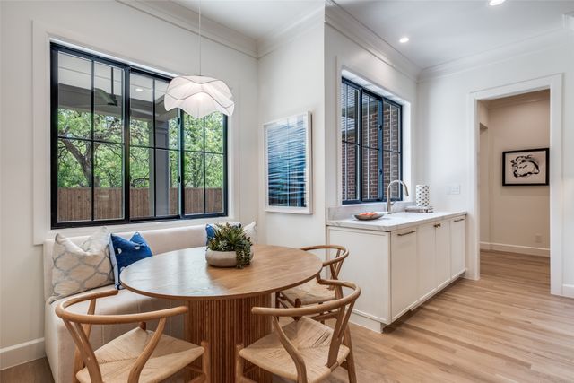 1618 Old Gate Lane, Dallas, TX 75218