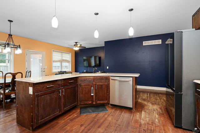 3857 Hunters Circle, Manhattan, KS 66502