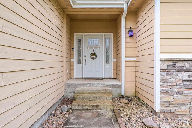 3857 Hunters Circle, Manhattan, KS 66502