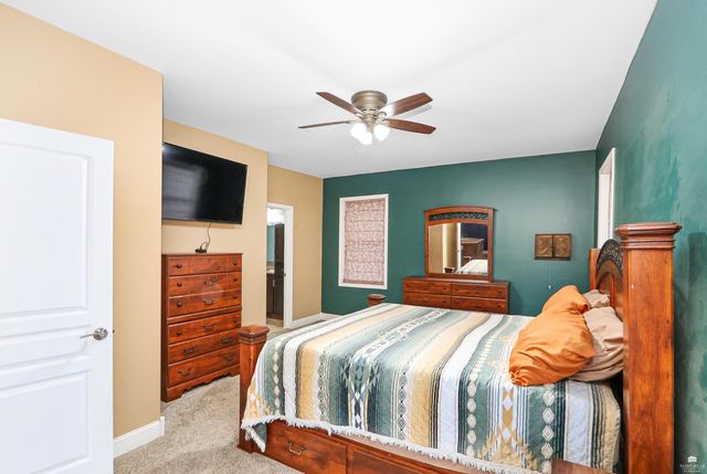 3857 Hunters Circle, Manhattan, KS 66502