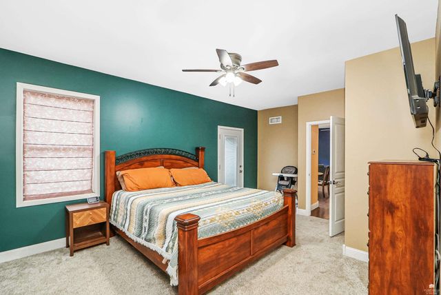3857 Hunters Circle, Manhattan, KS 66502
