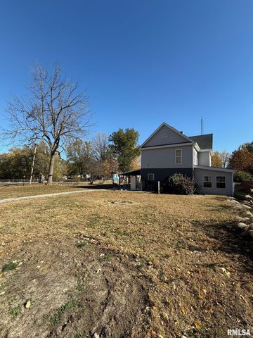 619 N 12TH, Petersburg, IL 62675