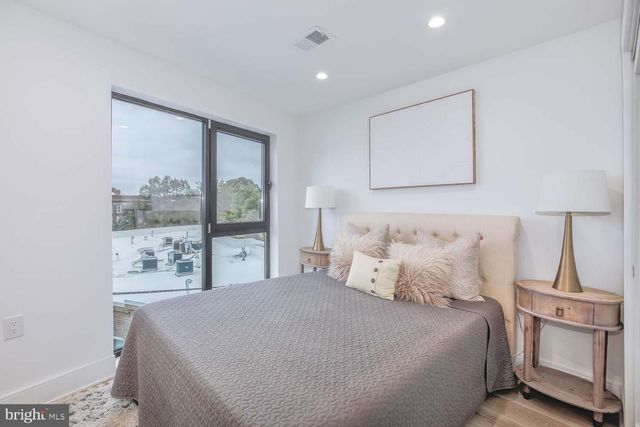 4328 GEORGIA AVE NW #401, Washington, DC 20011