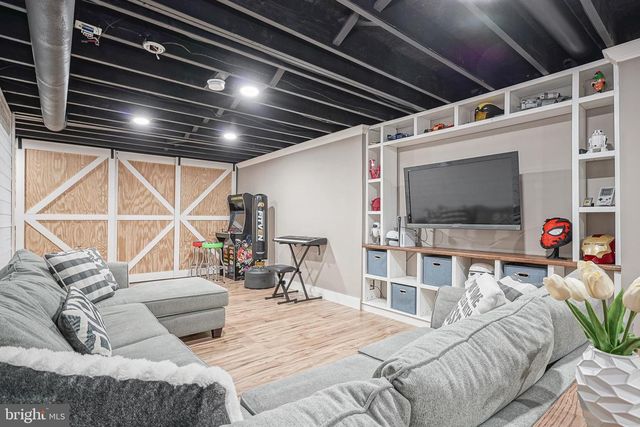 335 MEADOWBROOK DR, Monroeville, NJ 08343