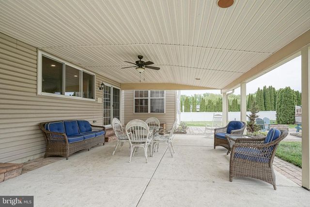 335 MEADOWBROOK DR, Monroeville, NJ 08343