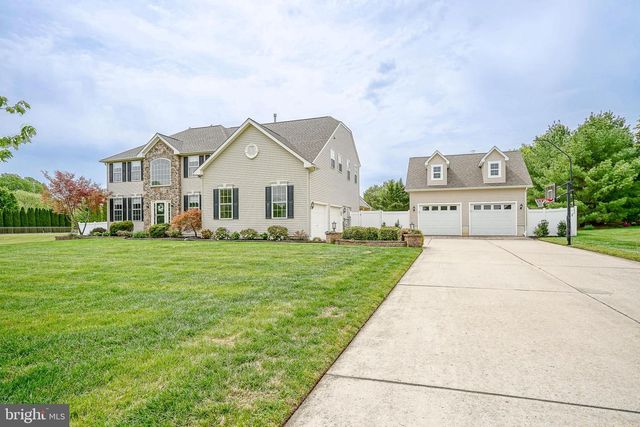 335 MEADOWBROOK DR, Monroeville, NJ 08343