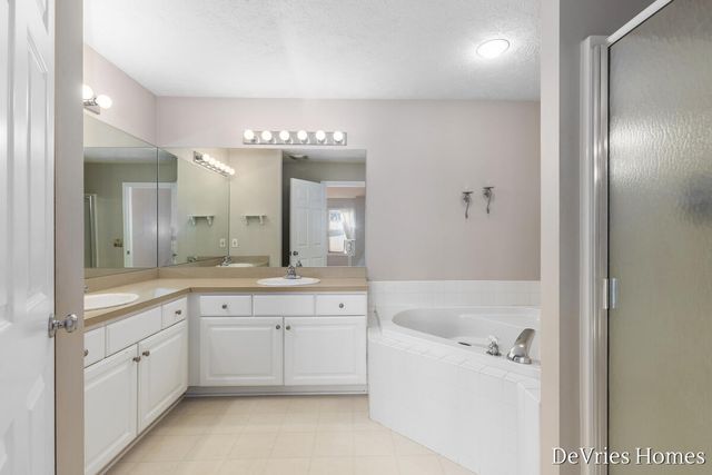 3774 Rain Tree Avenue 9, Hudsonville, MI 49426