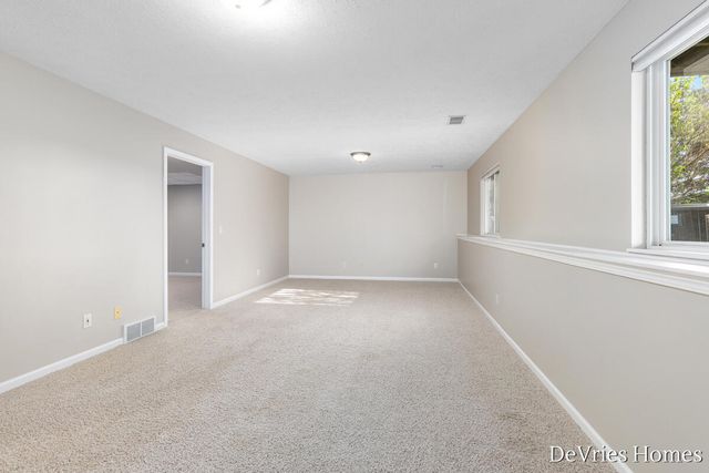 3774 Rain Tree Avenue 9, Hudsonville, MI 49426