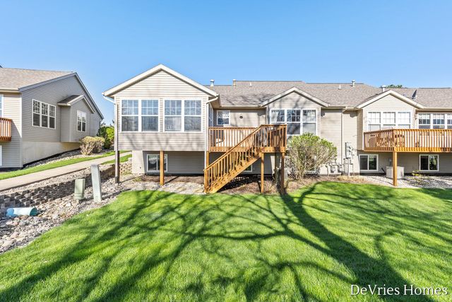 3774 Rain Tree Avenue 9, Hudsonville, MI 49426