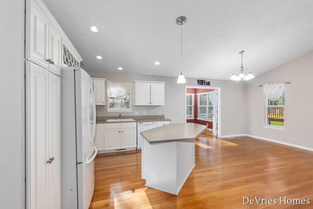 3774 Rain Tree Avenue 9, Hudsonville, MI 49426