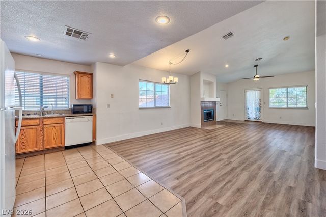 3327 Erva Street 204, Las Vegas, NV 89117