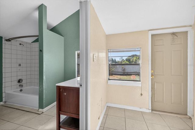 2850 59TH AVENUE N, St Petersburg, FL 33714