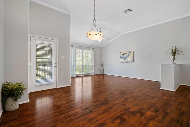 6607 Lake Woodlands Drive 633, The Woodlands, TX 77382