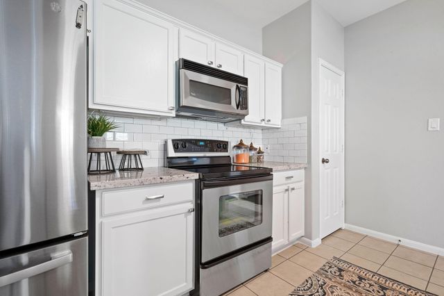 6607 Lake Woodlands Drive 633, The Woodlands, TX 77382