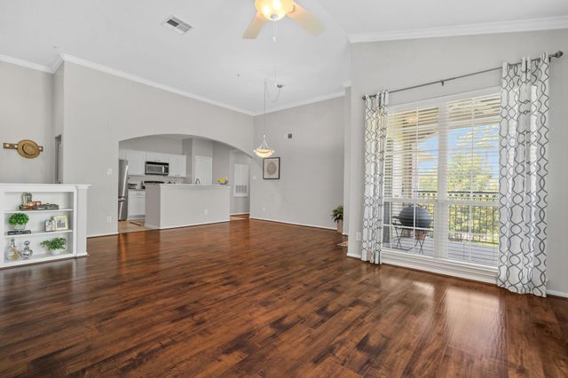 6607 Lake Woodlands Drive 633, The Woodlands, TX 77382