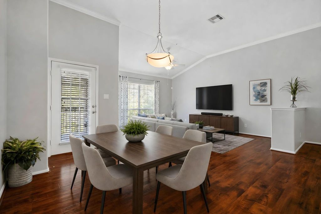 6607 Lake Woodlands Drive 633, The Woodlands, TX 77382