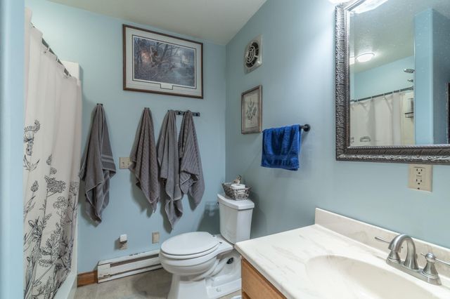 8700 E Circle Drive, Kendallville, IN 46755