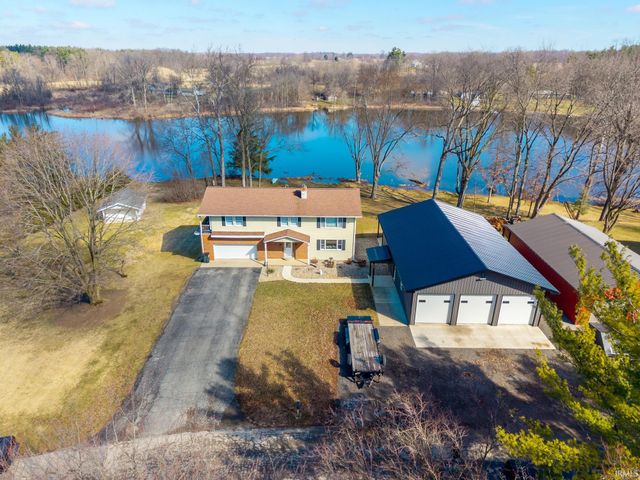 8700 E Circle Drive, Kendallville, IN 46755