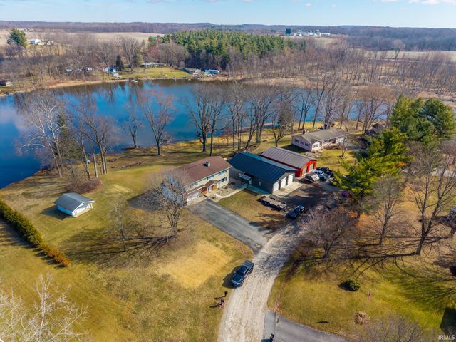 8700 E Circle Drive, Kendallville, IN 46755