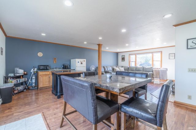 8700 E Circle Drive, Kendallville, IN 46755