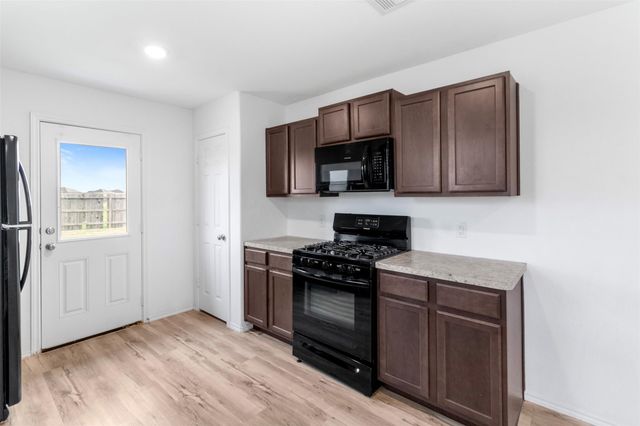 8706 Wooster Trails Drive, Baytown, TX 77521