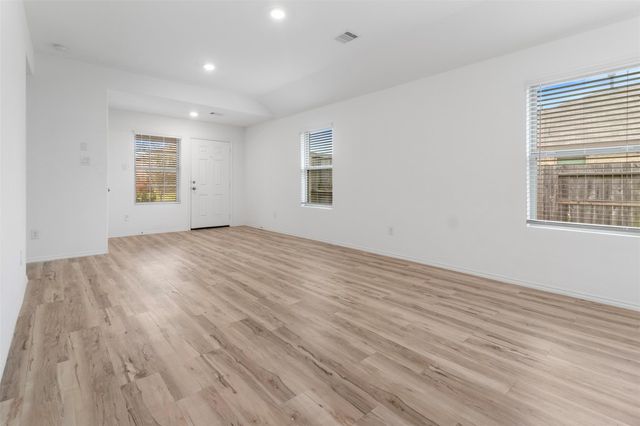 8706 Wooster Trails Drive, Baytown, TX 77521