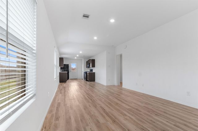 8706 Wooster Trails Drive, Baytown, TX 77521