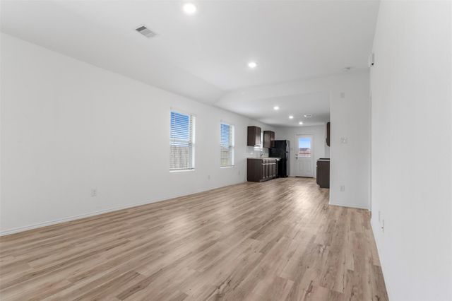 8706 Wooster Trails Drive, Baytown, TX 77521