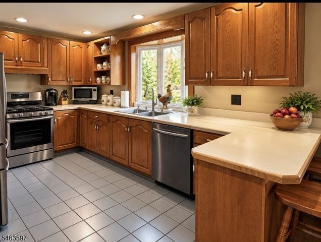 7 Central Ave, Stanhope Boro, NJ 07874