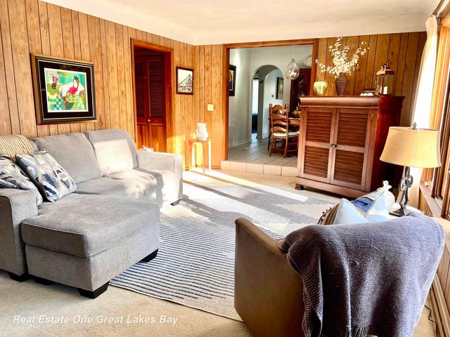 7105 Shattuck Road, Saginaw, MI 48603