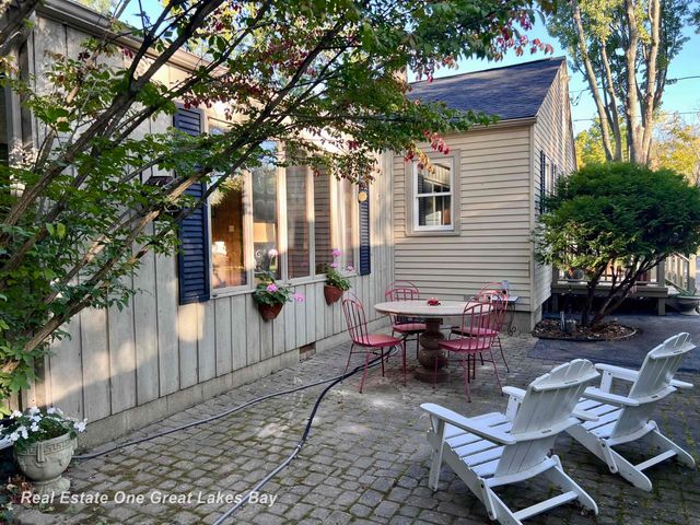 7105 Shattuck Road, Saginaw, MI 48603