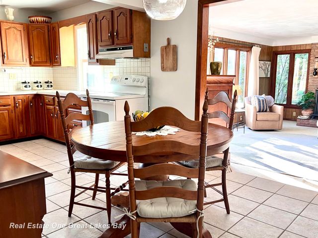 7105 Shattuck Road, Saginaw, MI 48603