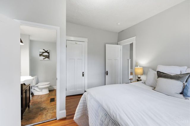 2840 Pine Grove Avenue, Cincinnati, OH 45208
