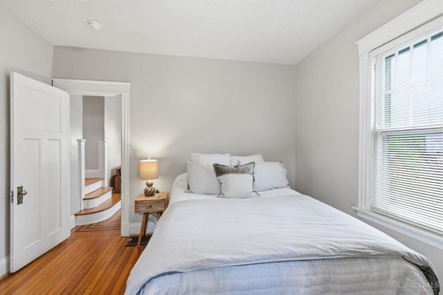 2840 Pine Grove Avenue, Cincinnati, OH 45208