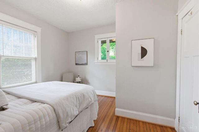 2840 Pine Grove Avenue, Cincinnati, OH 45208