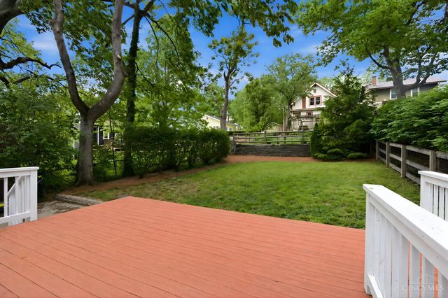 2840 Pine Grove Avenue, Cincinnati, OH 45208