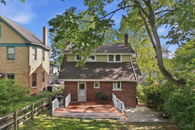 2840 Pine Grove Avenue, Cincinnati, OH 45208