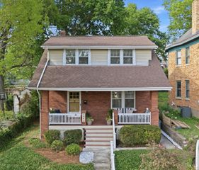2840 Pine Grove Avenue, Cincinnati, OH 45208