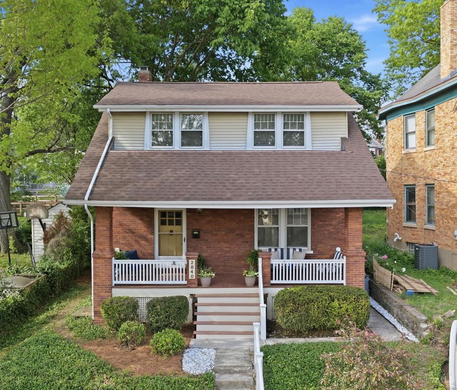 2840 Pine Grove Avenue, Cincinnati, OH 45208
