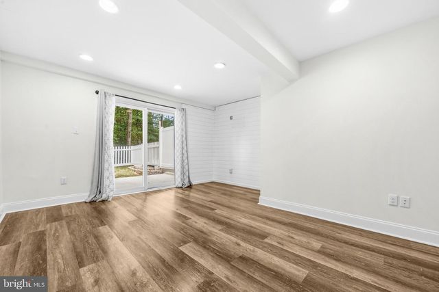 7909 WELLESLEY CT, Pasadena, MD 21122