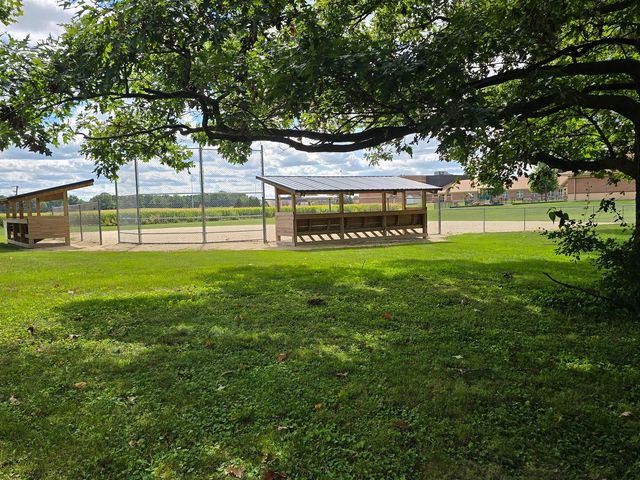 103 W Cherokee Avenue W, Shabbona, IL 60550